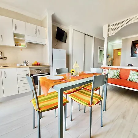 Ocean And Sun דירה