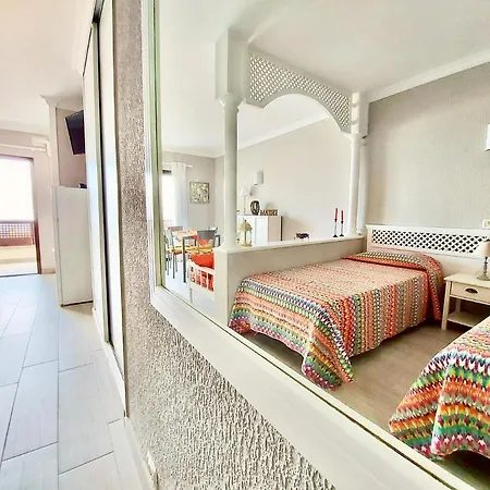 Ocean And Sun דירה